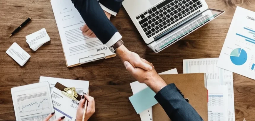 Panduan Lengkap Surat Perjanjian Bisnis 2026: Syarat Sah & Poin Penting yang Wajib Ada